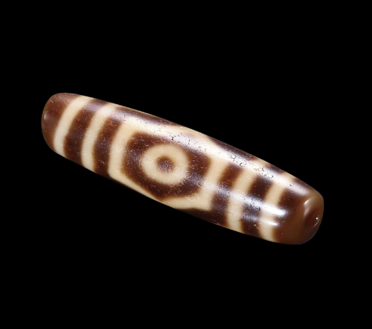 金剛佛眼三眼天珠:千年慧光與當代收藏價值