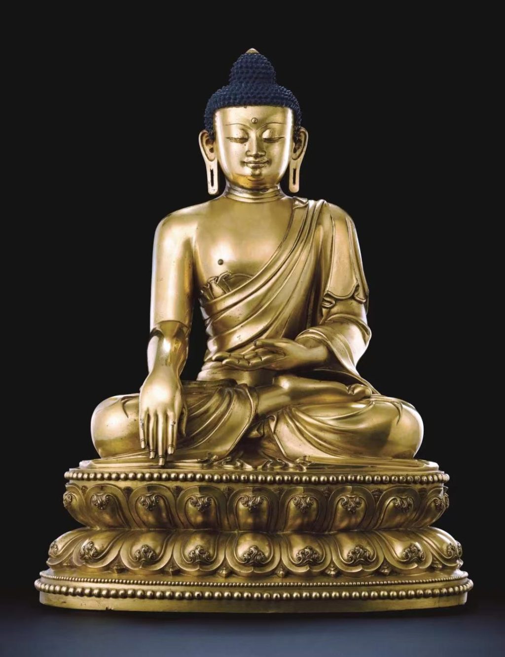 2.36 億港元落槌！54.5cm 永樂鎏金釋迦佛，「最大永樂佛造像」為何珍稀？