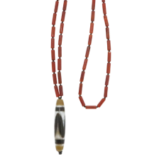 虎牙天珠：藏密七宝中的「伏恶护佑」圣物