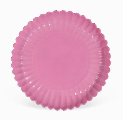 千萬落槌的雍正御窑！淡粉釉尖瓣菊瓣盘為何成藏家「白月光」？