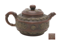 顧景舟描金龍紋紫砂壺（口 7.6cm / 底 8.7cm / 高 9.8cm）：大師匠心與金砂雅韻的融合